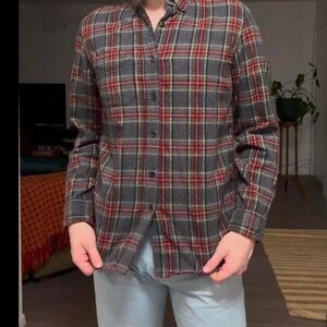 L.L.Bean Grey & Red Plaid Flannel Shirt 👔